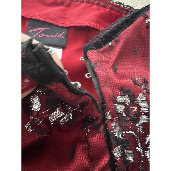 Torrid 4X Red & Black Embroidered Corset Satin and Lace, Velvet Straps - Picture 12 of 12